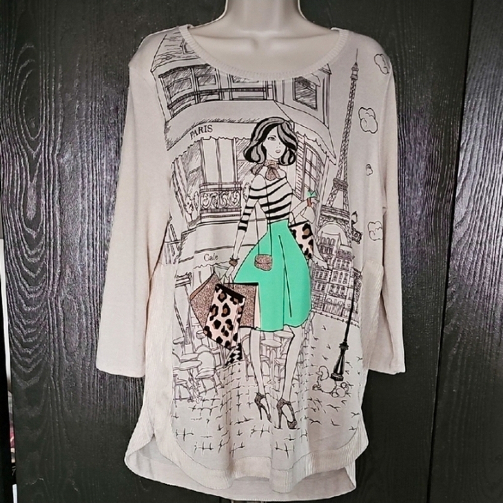 Women’s Cream Graphic Parisian Tunic Top with Mint Accent